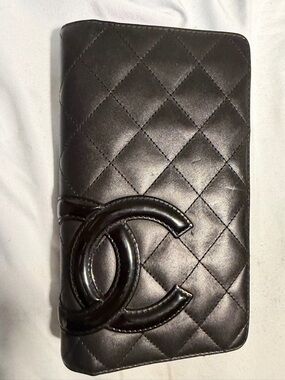Chanel bi fold wallet